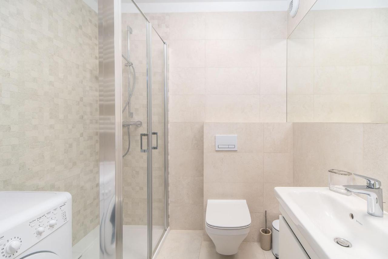 Apart111 Apartament Rodzinny 3 Pokoje - 2 Sypialnie- Sauna, Silownia Kołobrzeg Extérieur photo
